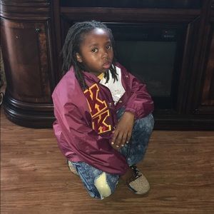 Meet your Posher, Robert